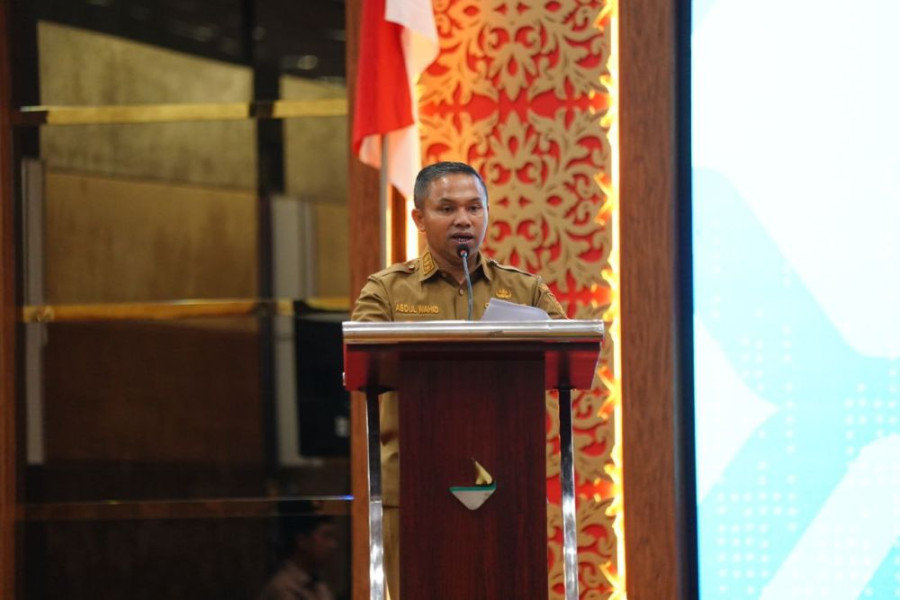 Hadiri Akad Massal Kredit Usaha Rakyat (KUR), Gubri Wahid Komitmen Perkuat UMKM