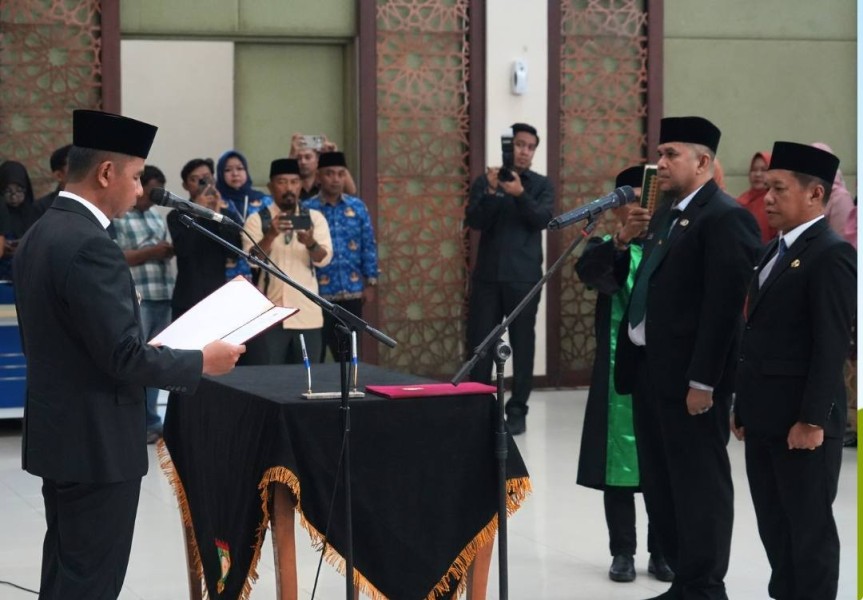 Lantik 29 Pejabat, Bupati Kampar: Berikan Pelayanan Terbaik Masyarakat