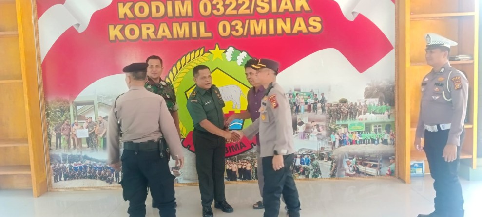 Kapolsek Minas Perkuat Sinergitas TNI–Polri Lewat Silaturahmi di Koramil 03/Minas