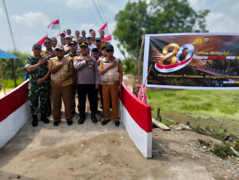 Peresmian Jembatan Merah Putih Presisi, Wujud Nyata Kepedulian Polri bagi Masyarakat Batang Tuaka