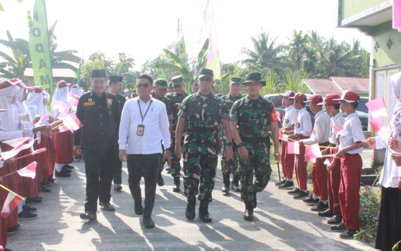 Upacara Penutupan, Kasrem 031 Wira Bima Apresiasi Kinerja Satgas TMMD Kodim Dumai