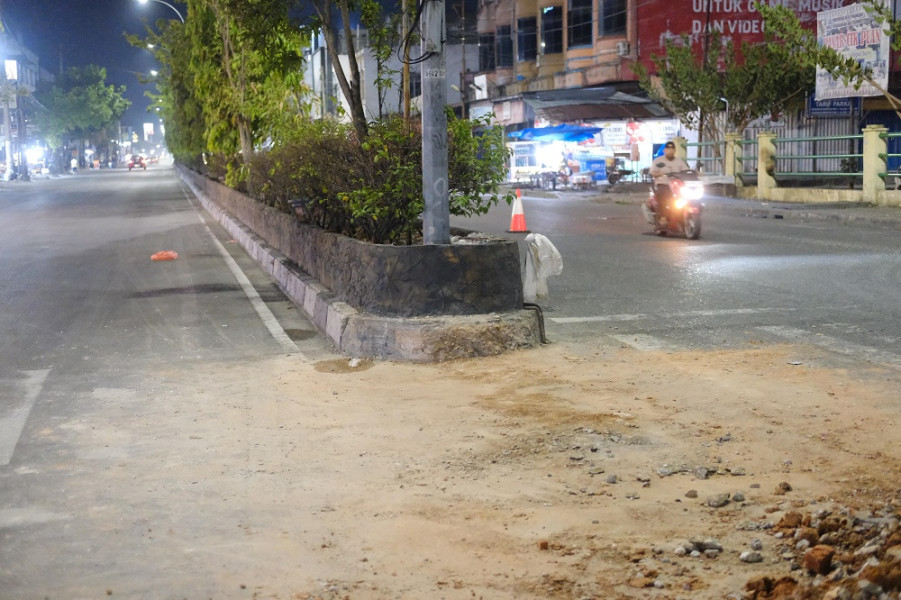 Demi Pedagang, Wako Agung Buka Lagi U-turn di Depan Pasar Cik Puan