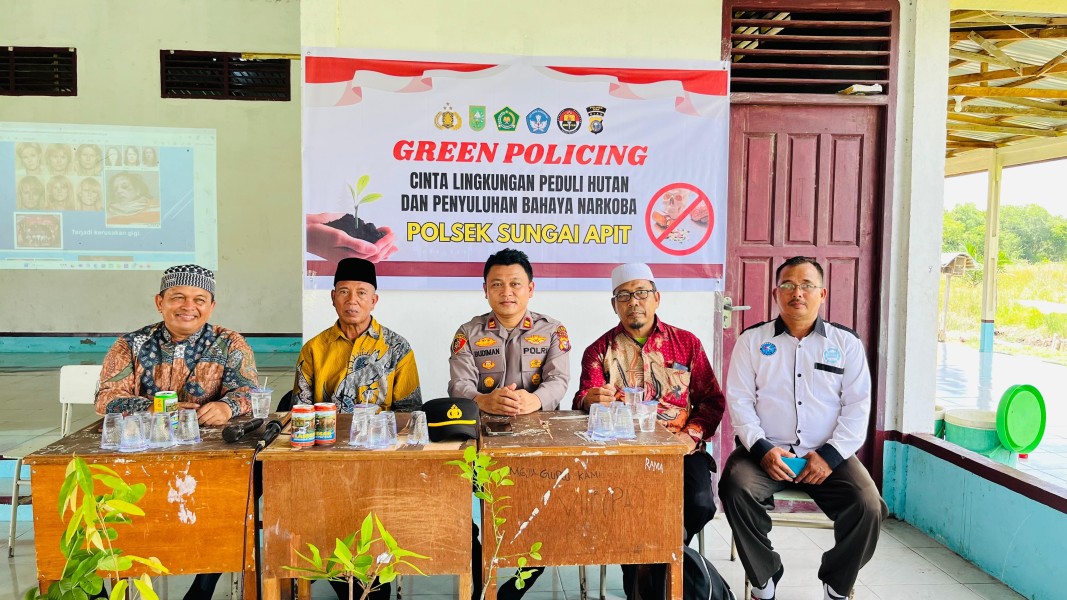 Polsek Sungai Apit Gelar Sosialisasi Bahaya Narkoba dan Green Policing di Ponpes Darul Qur'an
