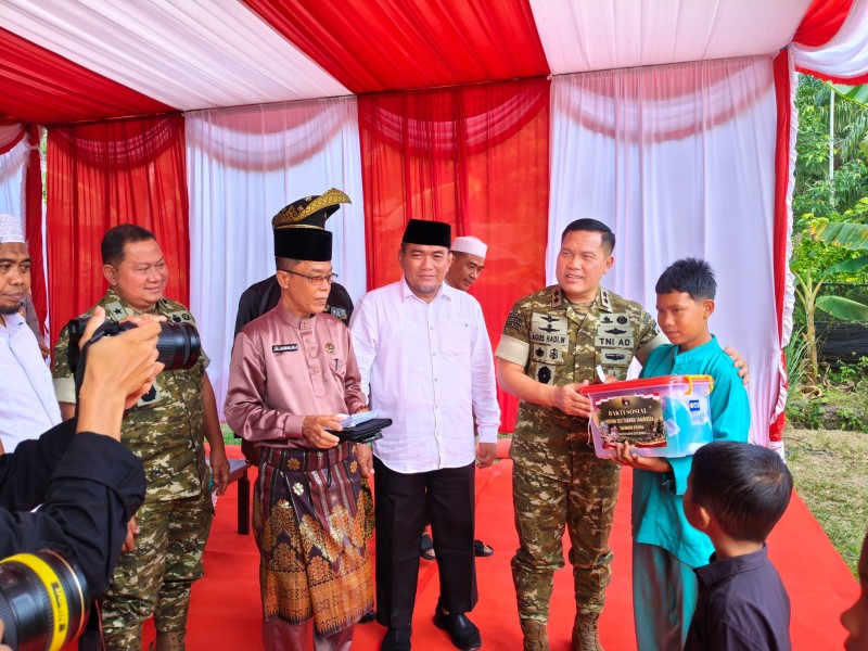 Pangdam XIX/Tuanku Tambusai Hadiri Pengobatan Gratis di Dumai, Kodim 0320 Dukung Bakti Sosial HUT ke-1