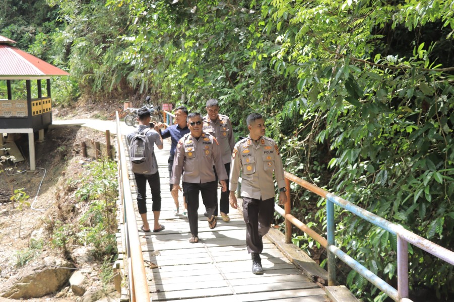 Kapolres Kampar Ajak Masyarakat Lestarikan Rimbang Baling Lewat Patroli Jelajah Sungai!