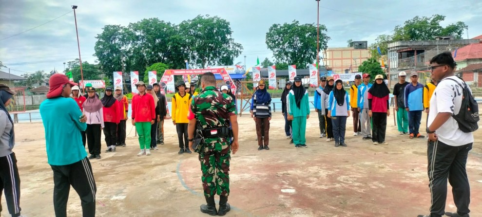 Babinsa Koramil 06/Kateman Berikan Wanwil Kepada Calon Paskibra HUT RI ke-80