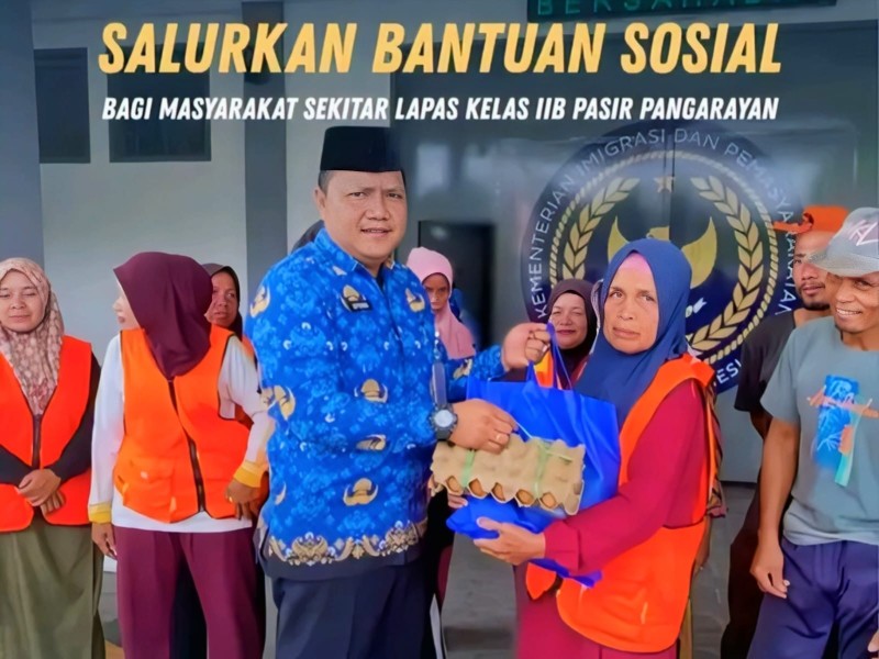 Lapas Pasir Pangarayan Salurkan Bansos kepada Petugas Kebersihan, Wujudkan Kepedulian bagi Masyarakat Sekitar