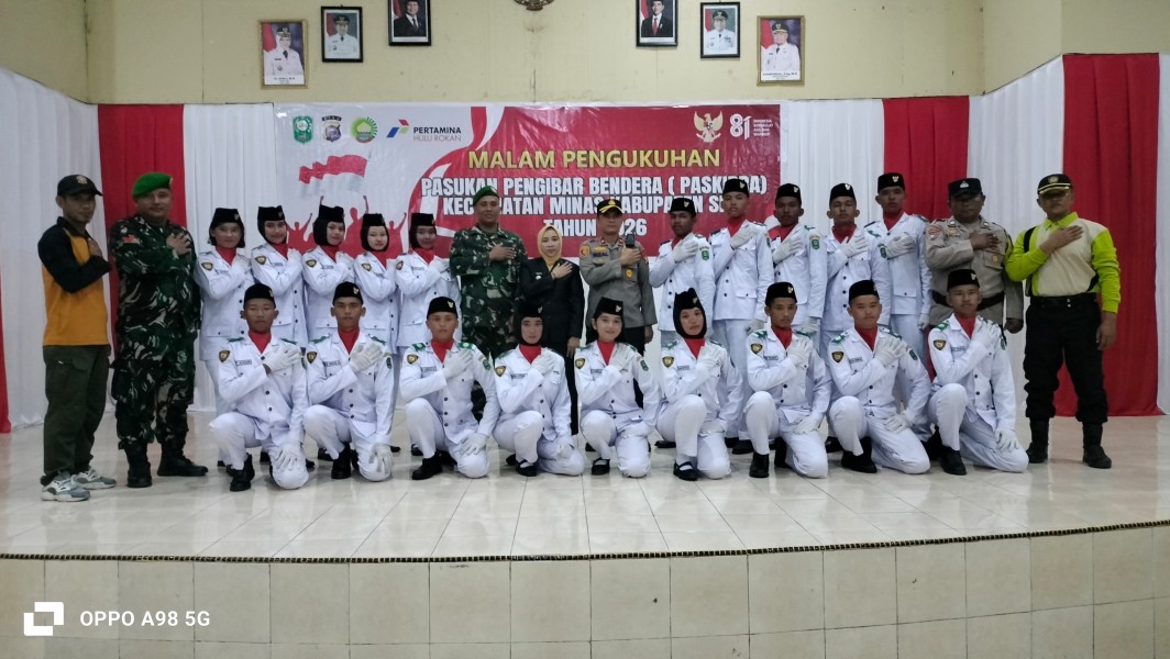 Kapolsek Minas Pimpin Pengamanan Malam Pengukuhan Paskibra Kecamatan Minas 2026