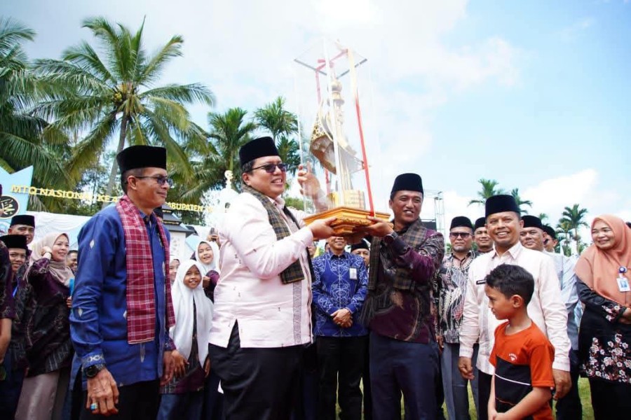 Kecamatan Lintau Buo Utara raih Juara umum pada MTQ Nasional ke-43 Tanah Datar Kecamatan Sungai Tarab Tuan Rumah MTQ Nasional ke 44