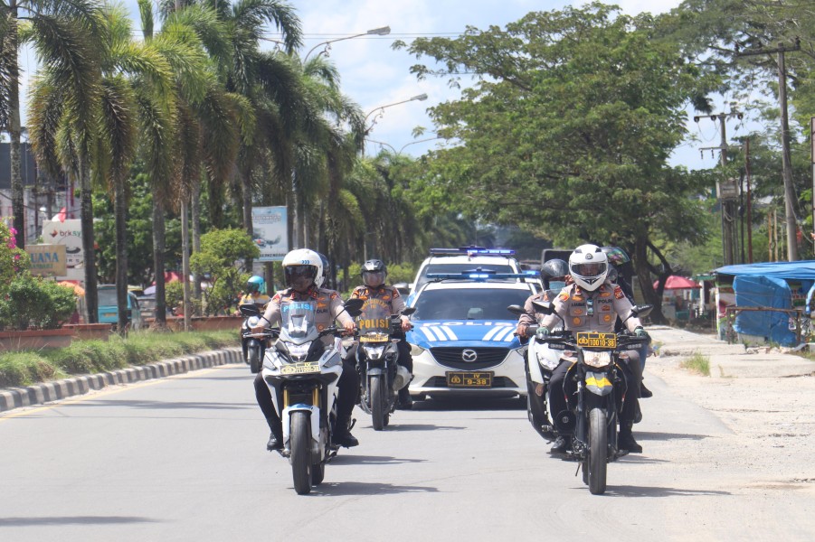Polres Pelalawan Melaksanakan Patroli Skala Besar & Show Of Force