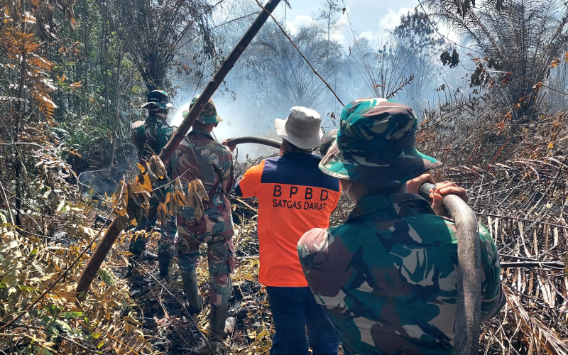 Kodim Dumai Intensifkan Pendinginan Karhutla di Dumai Timur