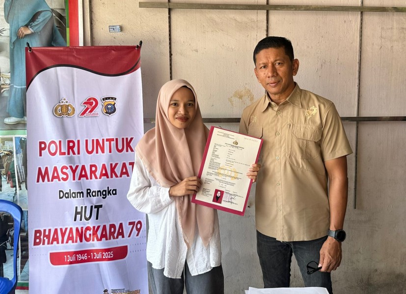 79 Senyum di Air Tiris:  Polres Kampar Wujudkan Polri untuk Masyarakat dengan SKCK Gratis