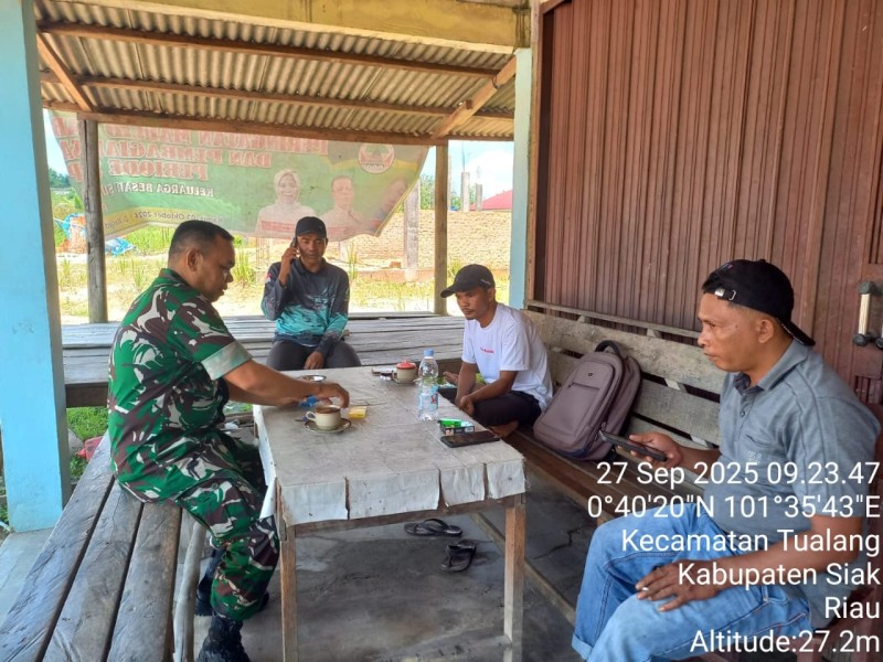 Babinsa Serka Afrisal Ajak Warga Maredan Peduli Kesehatan dan Kebersihan Lingkungan