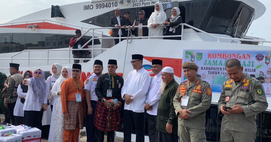 Kasdim 0314/Inhil Hadiri Pelepasan Keberangkatan Jamaah Calon Haji Inhil
