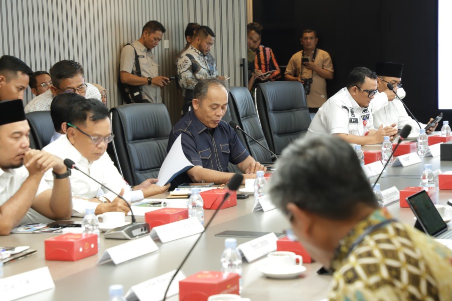 Temui Kemenperin RI, Bupati Inhil Perjuangan Harga Jual Kelapa Petani