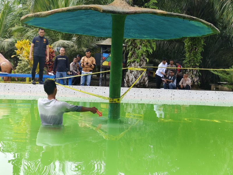 Kolam Renang Wisata Kampar Makan Korban, Lokasi Dipasang Garis Polisi