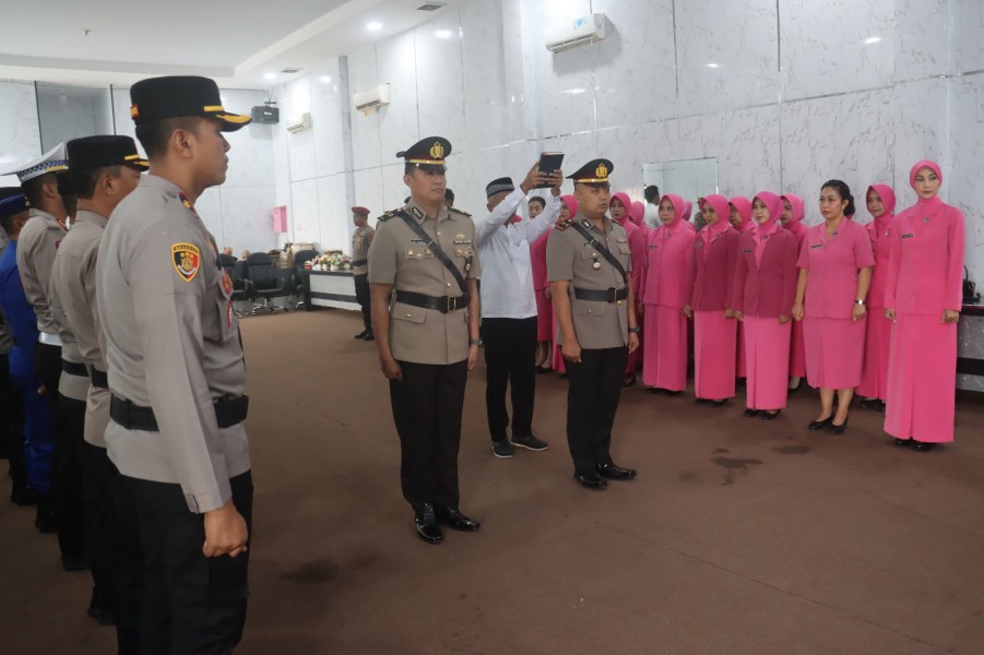 Kapolres Lamsel Pimpin Sertijab Kapolsek Penengahan, Pesan Tegas: Perkuat Pelayanan