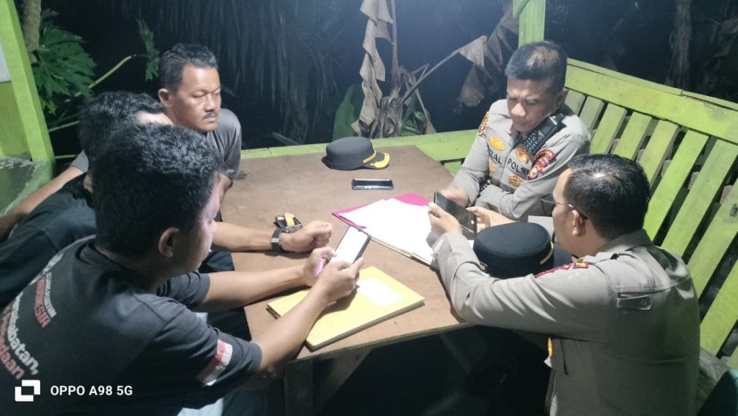 Perkuat Keamanan Lingkungan, Kapolsek Minas Pimpin Langsung Pengecekan Pos Satkamling di Minas Jaya dan Minas Barat