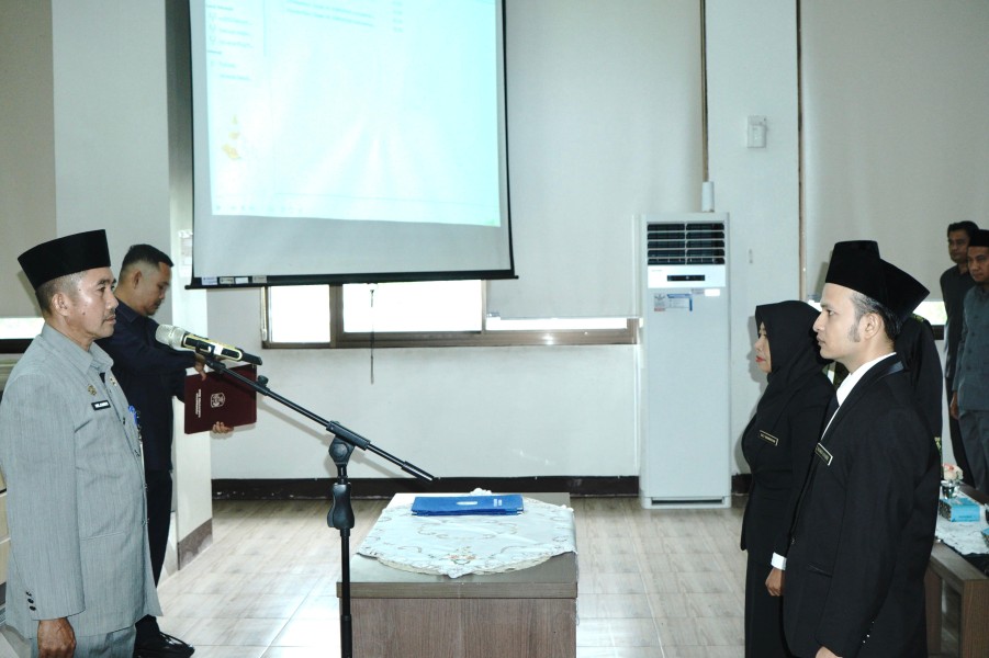 Lantik Dua Pejabat Fungsional Siak, Pj Sekda Tekankan Integritas Profesionalitas dan Loyalitas