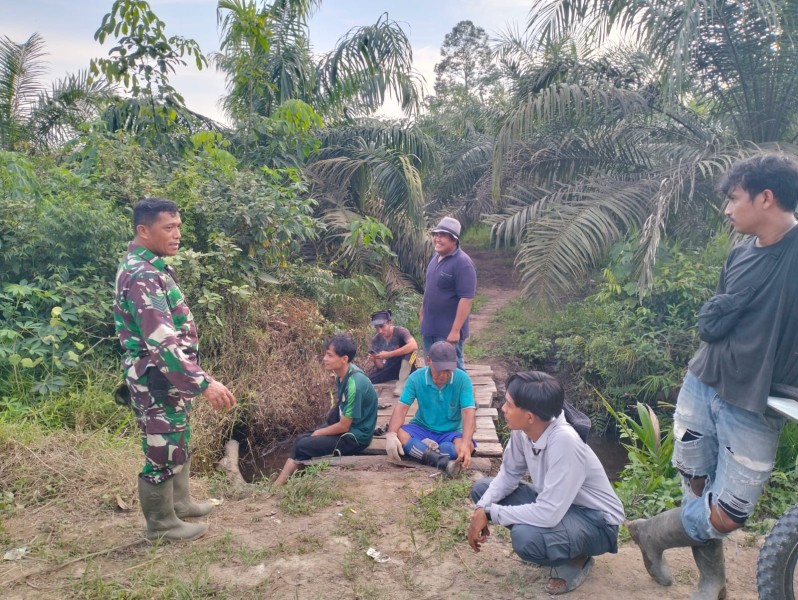 Serma Risman Girsang Ajak Warga Sungai Selodang Perangi Bahaya Narkoba