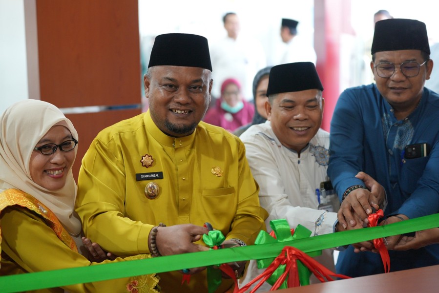 Wabup Syamsurizal Resmikan Layanan Gadai Emas BRK Syariah di Lubuk Dalam