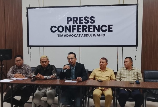 Hadapi Persidangan, Lebih dari 20 Pengacara Siap Bela Abdul Wahid
