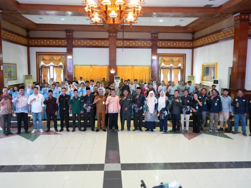 Anggota DPR RI Hendry Munief Silaturahmi dengan Ratusan Tokoh Siak: Bahas Berbagai Hal