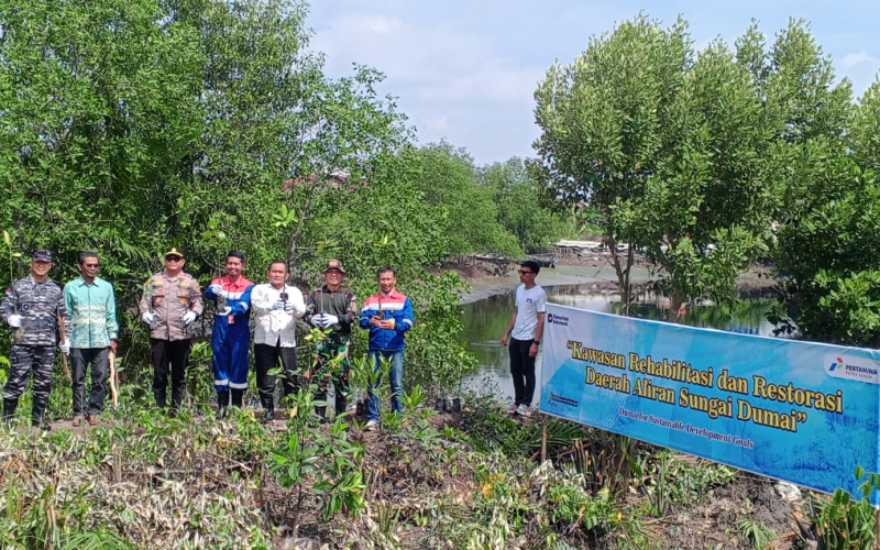 Kodim 0320 Dumai Dukung Penanaman 3.000 Bakau Merah dan Gerakan Bersih Sungai