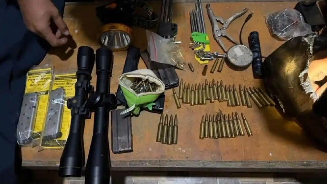 Pembunuh Gajah Sumatera di Pelalawan Ditangkap, Gading dan Senpi Rakitan Disita