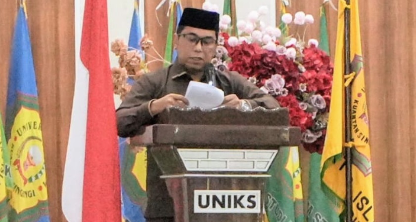 Wisuda ke-XII UNIKS, Sekda Ajak Alumni Berperan Aktif Membangun Kuansing
