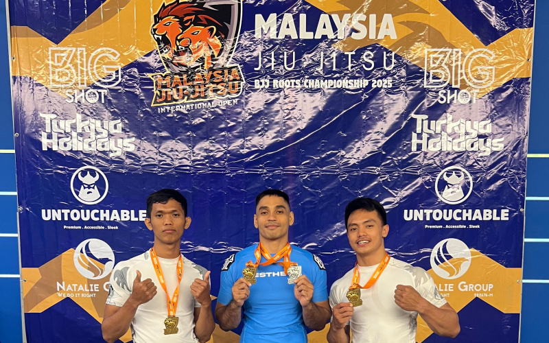 Tiga Atlet Pekanbaru Rebut 3 Emas dan 1 Perak dalam Kejuaraan International Jiu Jitsu di Malaysia