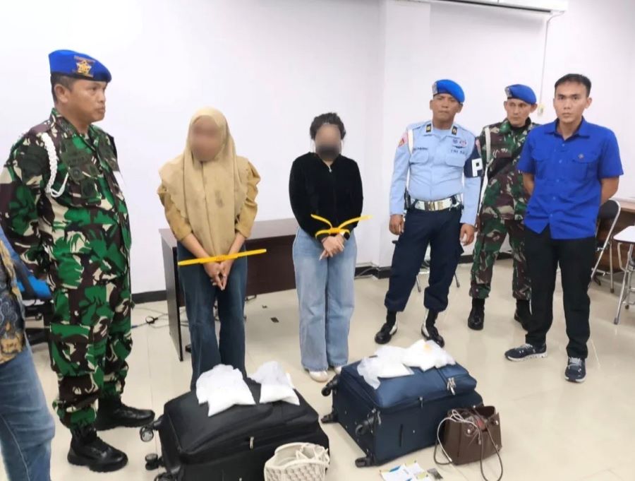 Bawa Sabu 2 Kg, Dua Wanita Diamankan Petugas di Bandara SSK II Pekanbaru