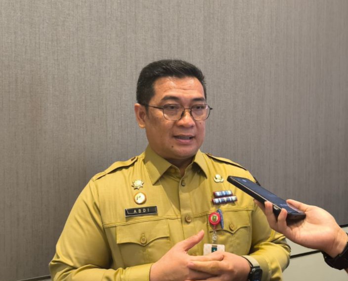 Gali Potensi PAD, Sekdaprov Riau Minta Bapenda Tagih Pajak Alat Berat