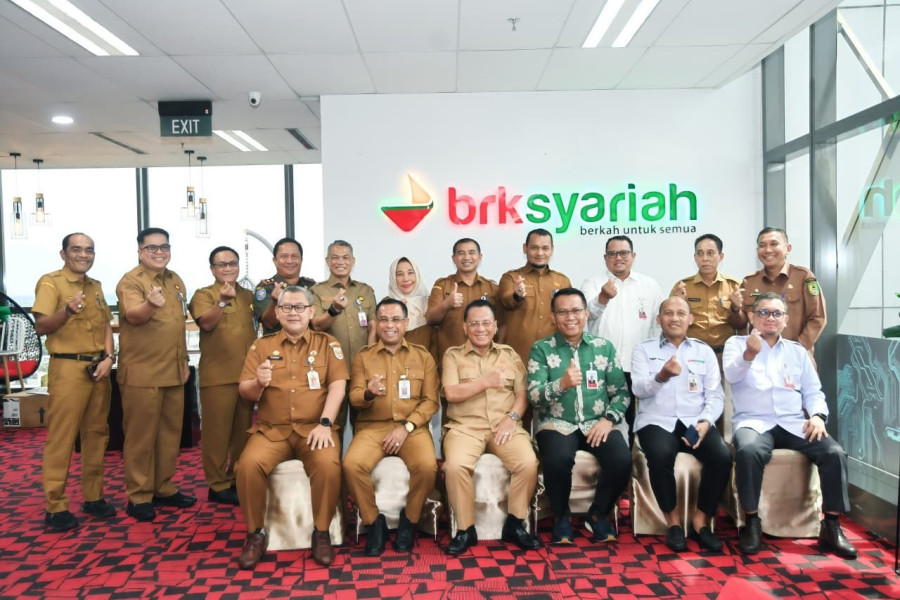 Disambut Baik Bupati Bistaman, BRK Syariah dan Pemkab Rohil Teken MoU Layanan Jasa Perbankan