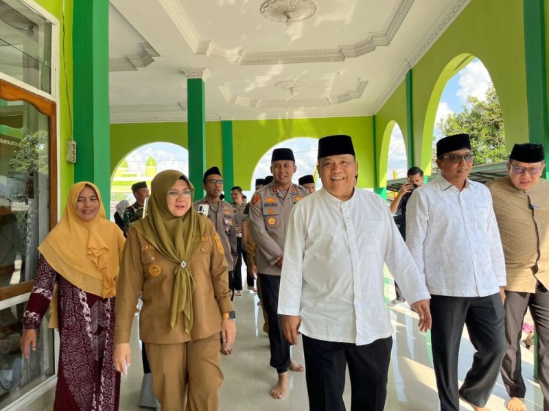 Gigih Perjuangkan Hak Siak, Bupati Afni Dipuji Plt Gubernur Riau