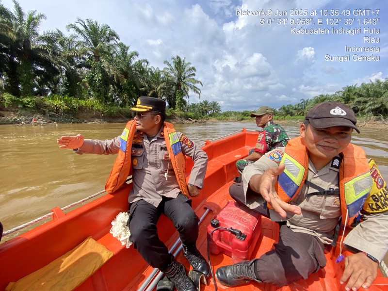 Gadis 12 Tahun Diduga Tenggelam di Sungai Cenaku Inhu, Pencarian Masih Terus Dilakukan