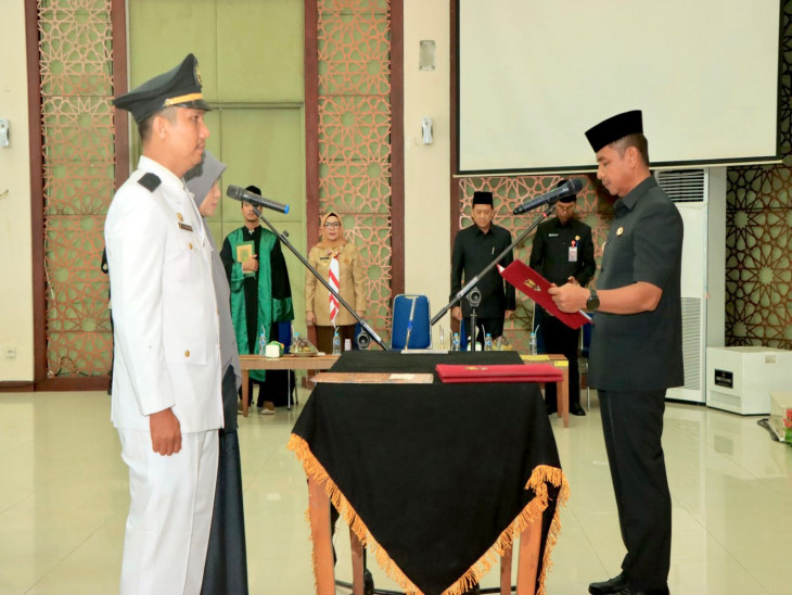 Bupati Kampar 13 Pejabat pada Jabatan Administartor dan Pengawas