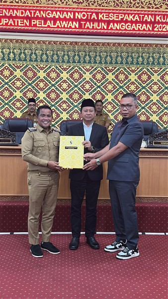 Bupati Zukri Sampaikan Komitmen Percepatan Pembangunan pada Paripurna Penandatanganan KUA-PPAS 2026