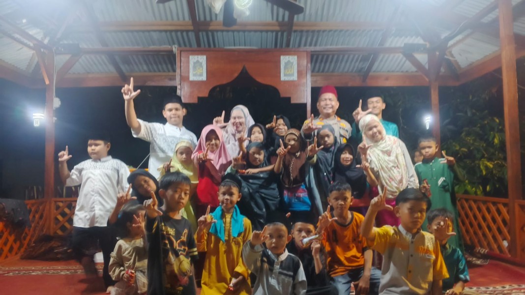 Polsek Tembilahan Hulu Hidupkan Magrib Mengaji, Ikhtiar Menjaga Generasi dari Pengaruh Negatif