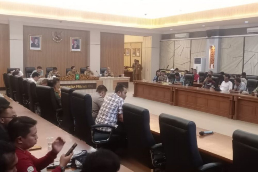 Terima Aspirasi Warga Terdampak TN Tesso Nilo, Syahrial Abdi: Kalau Data Tak Ada, Solusi Tak Bisa Diwujudkan!