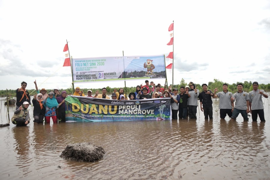Sempena Hari Pohon Sedunia 2025, BDPN dan Perempuan Duanu Tanam 10000 Mangrove