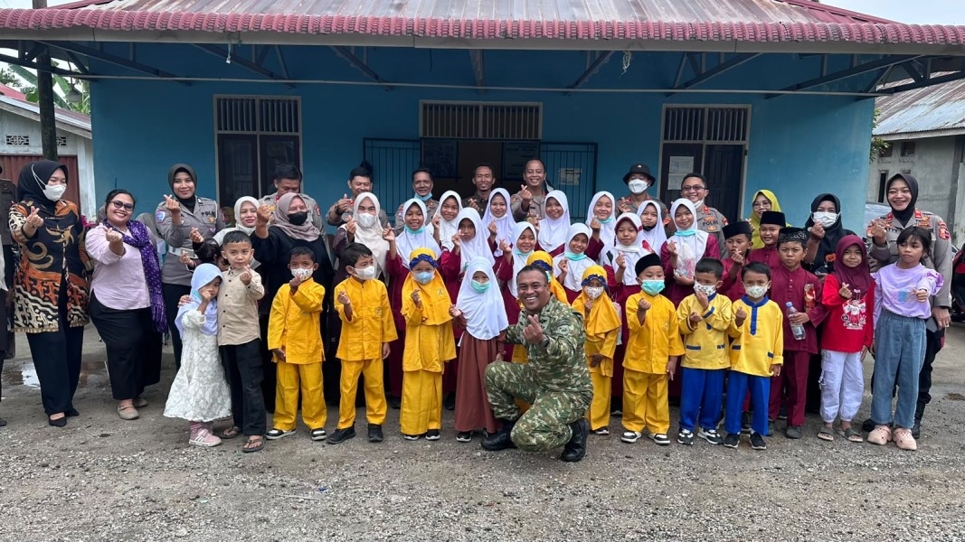 Dampak Psikologis Karhutla di Indragiri Hulu Bagi Anak, Serdik Sespimen 67 Polri dan Pemkab Laksanakan Trauma Healing