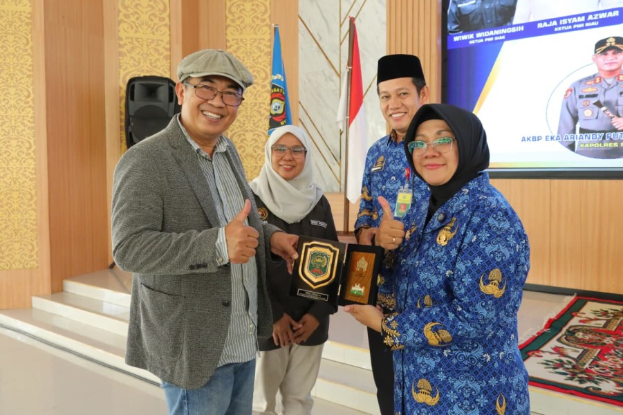 PWI Siak Adakan Seminar Jurnalistik, Bupati Siak Ajak Gunakan Hak Jawab