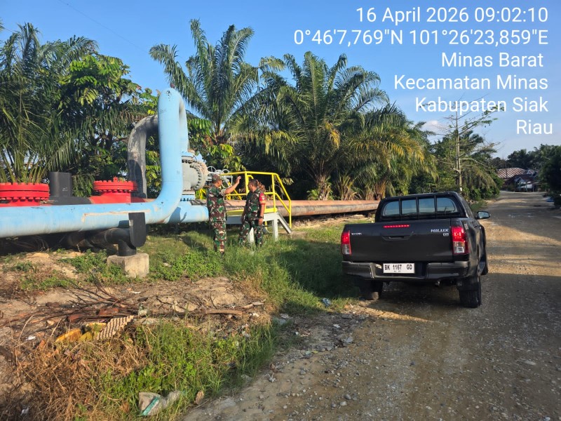 Babinsa Sertu Sugiarto dan Koptu Akp Hutagalung Laksanakan Patroli Penguatan Binter di Minas Field