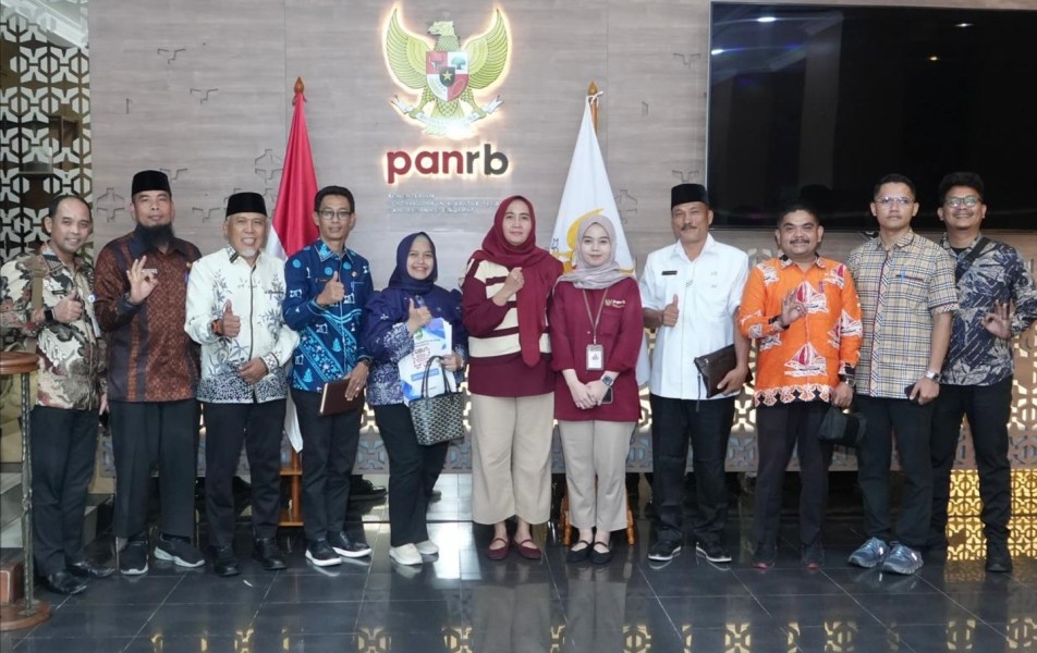 Tak Masuk PPPK Paruh Waktu, Aliansi Honorer Non-Database Bengkalis Datangi Kemenpan RB