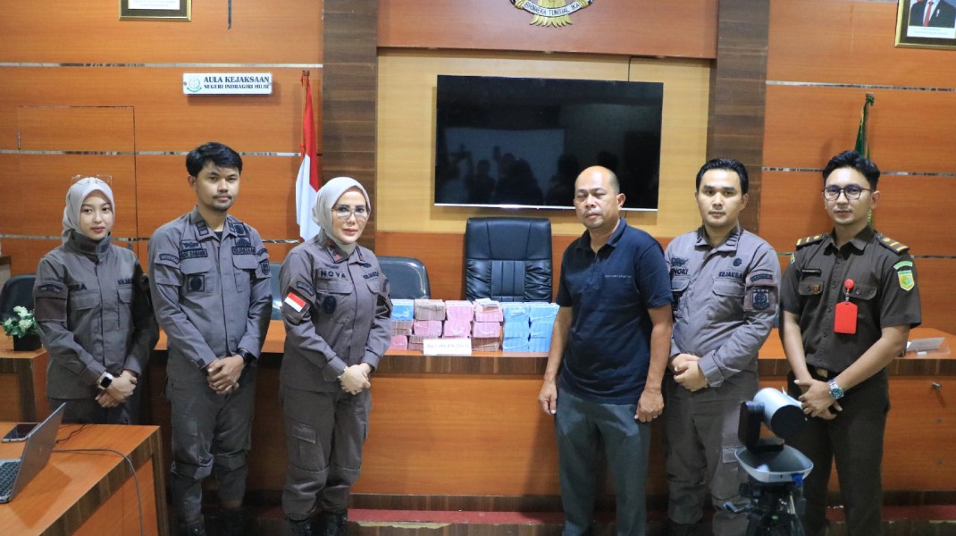 Kejari Inhil Terima Pengembalian Rp1,6 Miliar dalam Kasus Dugaan Korupsi Proyek Jalan Teluk Pinang-Lahang Baru