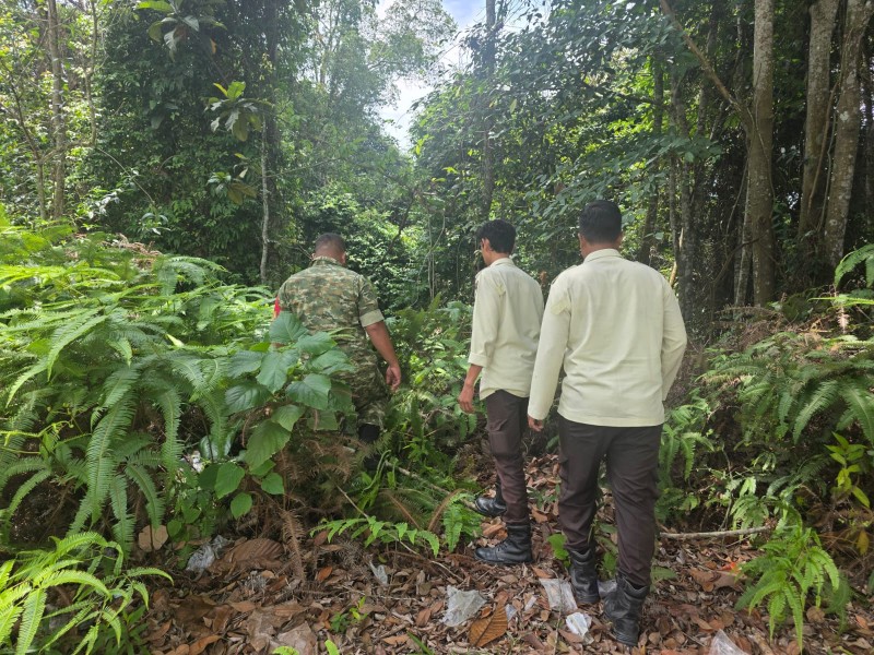 Koptu AKP Hutagalung Patroli Karhutla di Minas Barat, Pastikan Tidak Ada Titik Api dan Asap