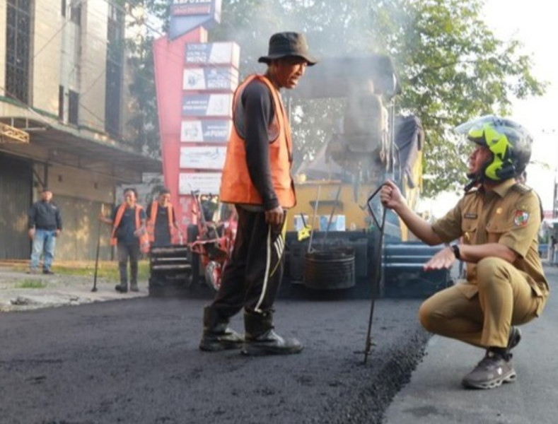 Wali Kota Pekanbaru Targetkan Tahun ini 42 KM Lebih Jalan di Pekanbaru Mulus