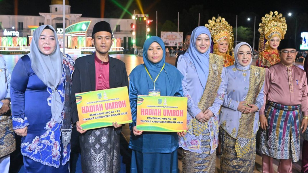 Qori dan Qoriah Terbaik MTQ XX Rohil Raih Hadiah Umroh, Wabup Tekankan Semangat Syiar Al-Qur’an