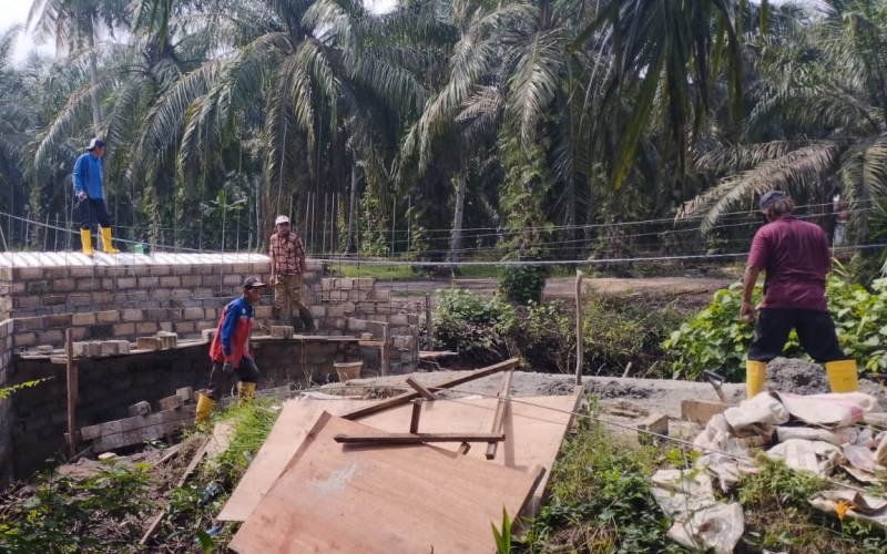 Tingkatkan Konektivitas Wilayah, Kodim 0320 Dumai Kebut Pembangunan Dua Jembatan Armco